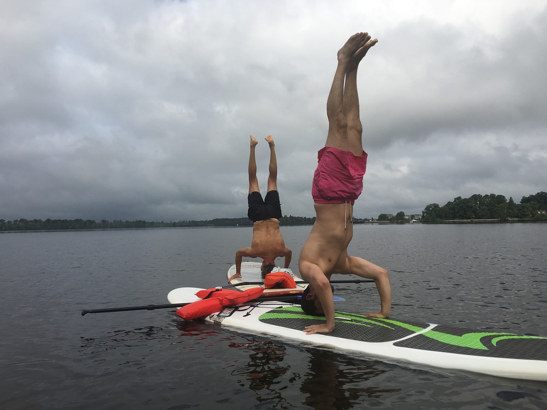 yoga-paddle-rohe
